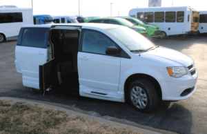 2018 dodge grand caravan 5 passenger 1 wc used wc van 1