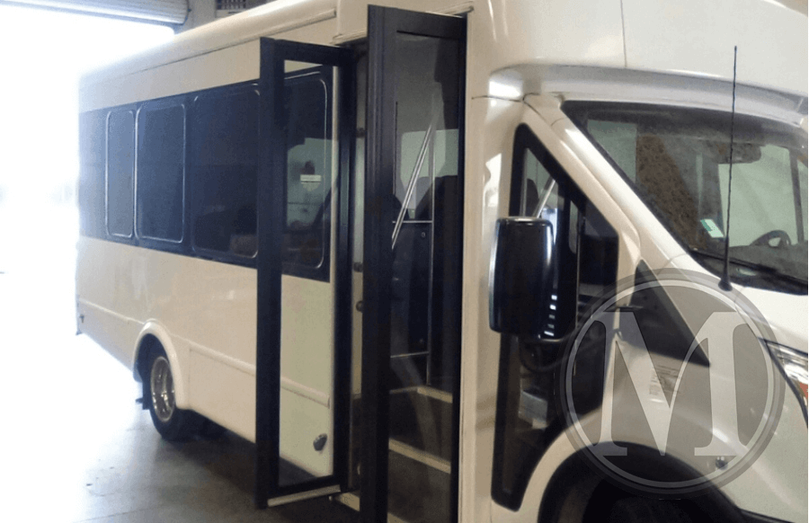 2019 ford universal transit 14 passenger rear lugagge used commercial bus 1